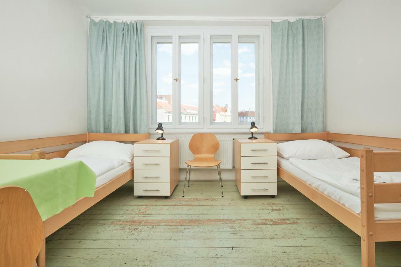 Hostel Mikolase Alse Prague Exterior photo