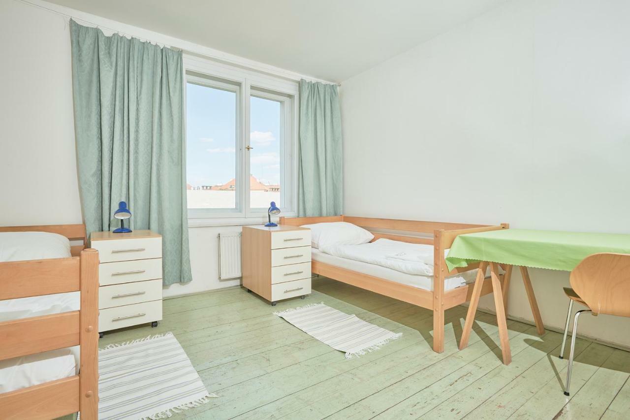 Hostel Mikolase Alse Prague Exterior photo